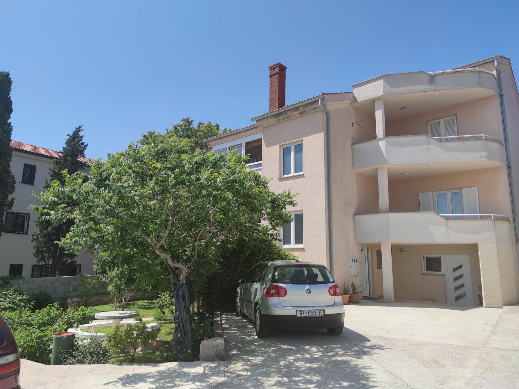 Apartments Dijana Krk Town Exterior photo