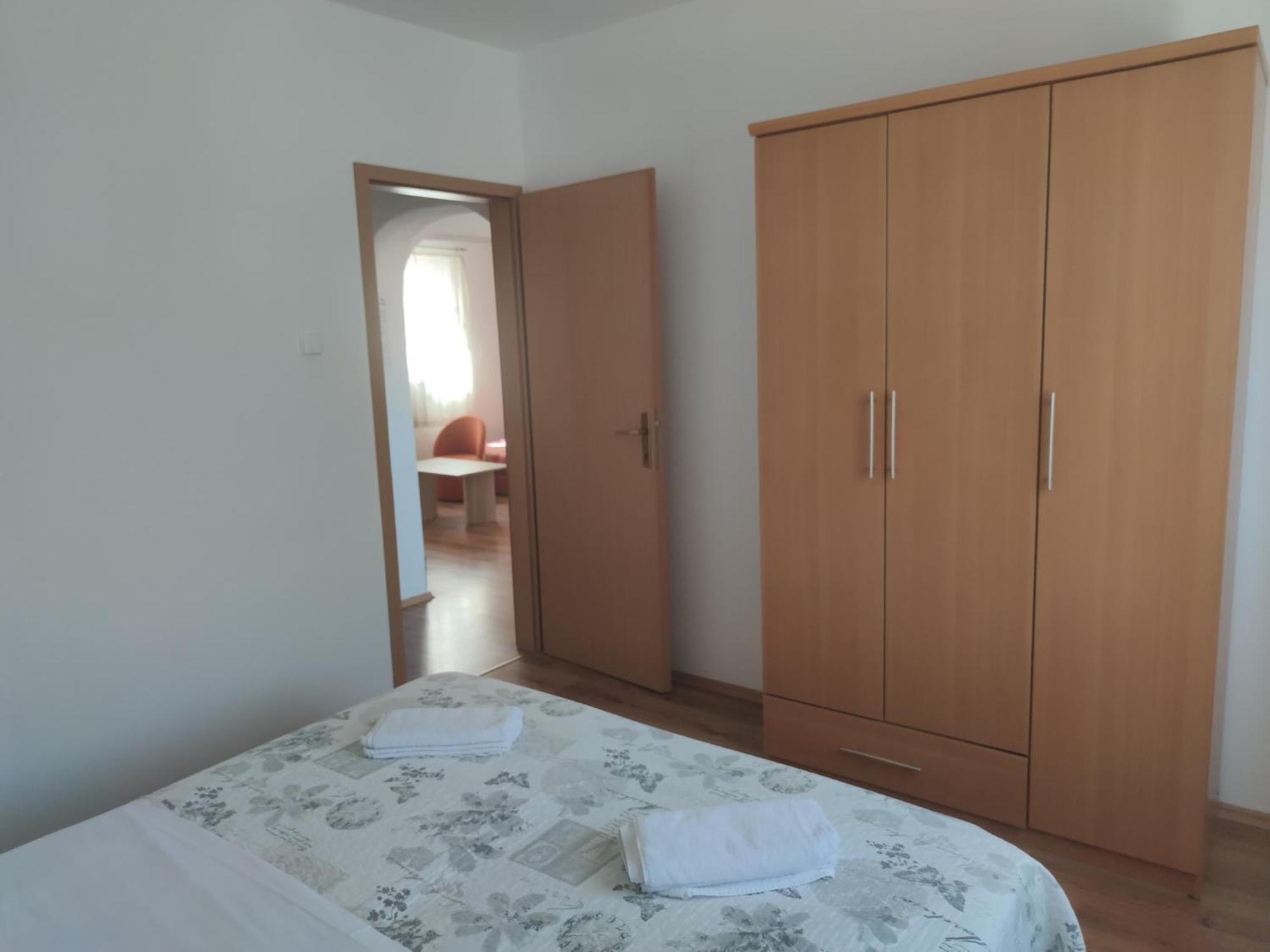 Apartments Dijana Krk Town Exterior photo