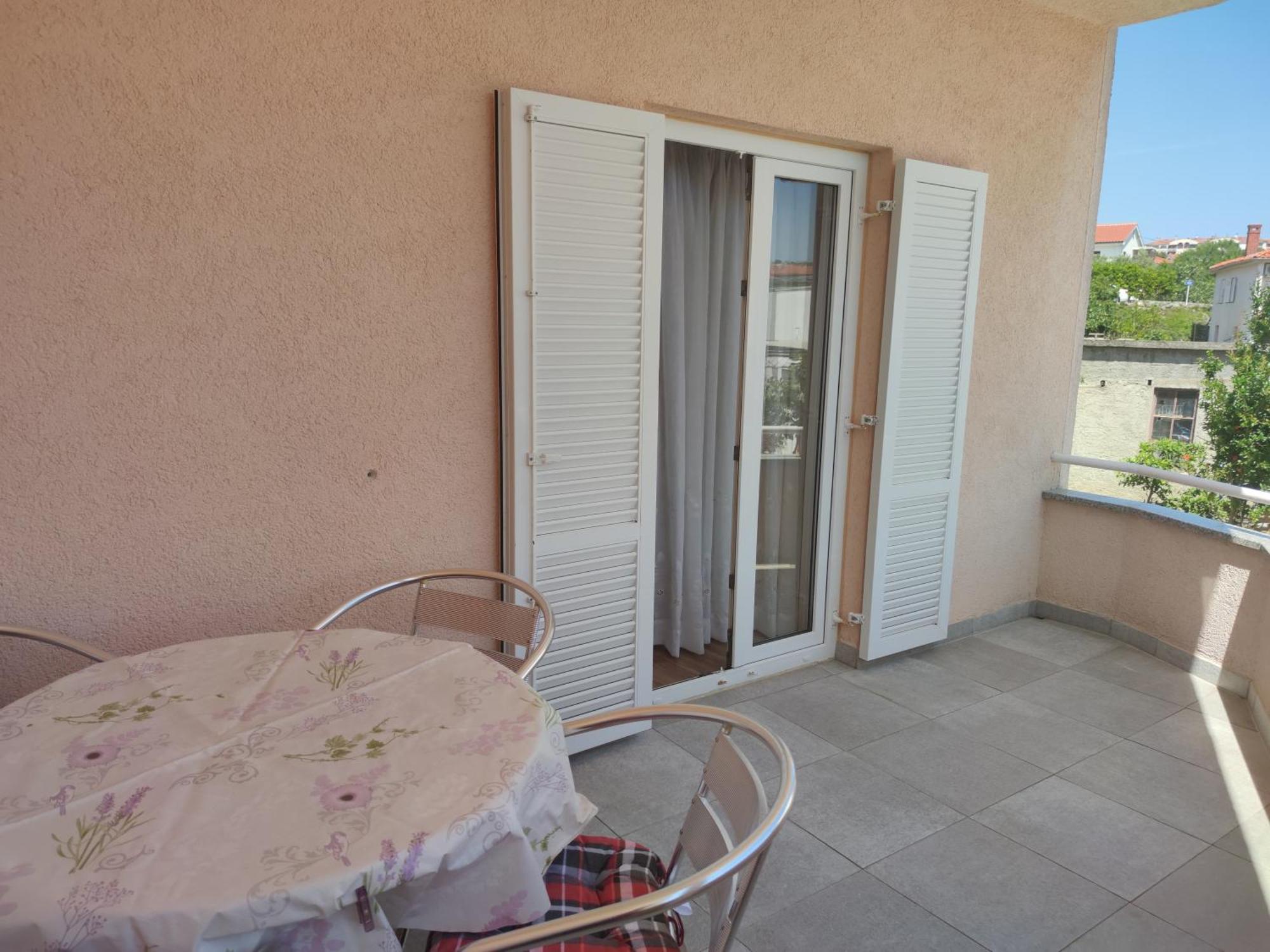 Apartments Dijana Krk Town Exterior photo