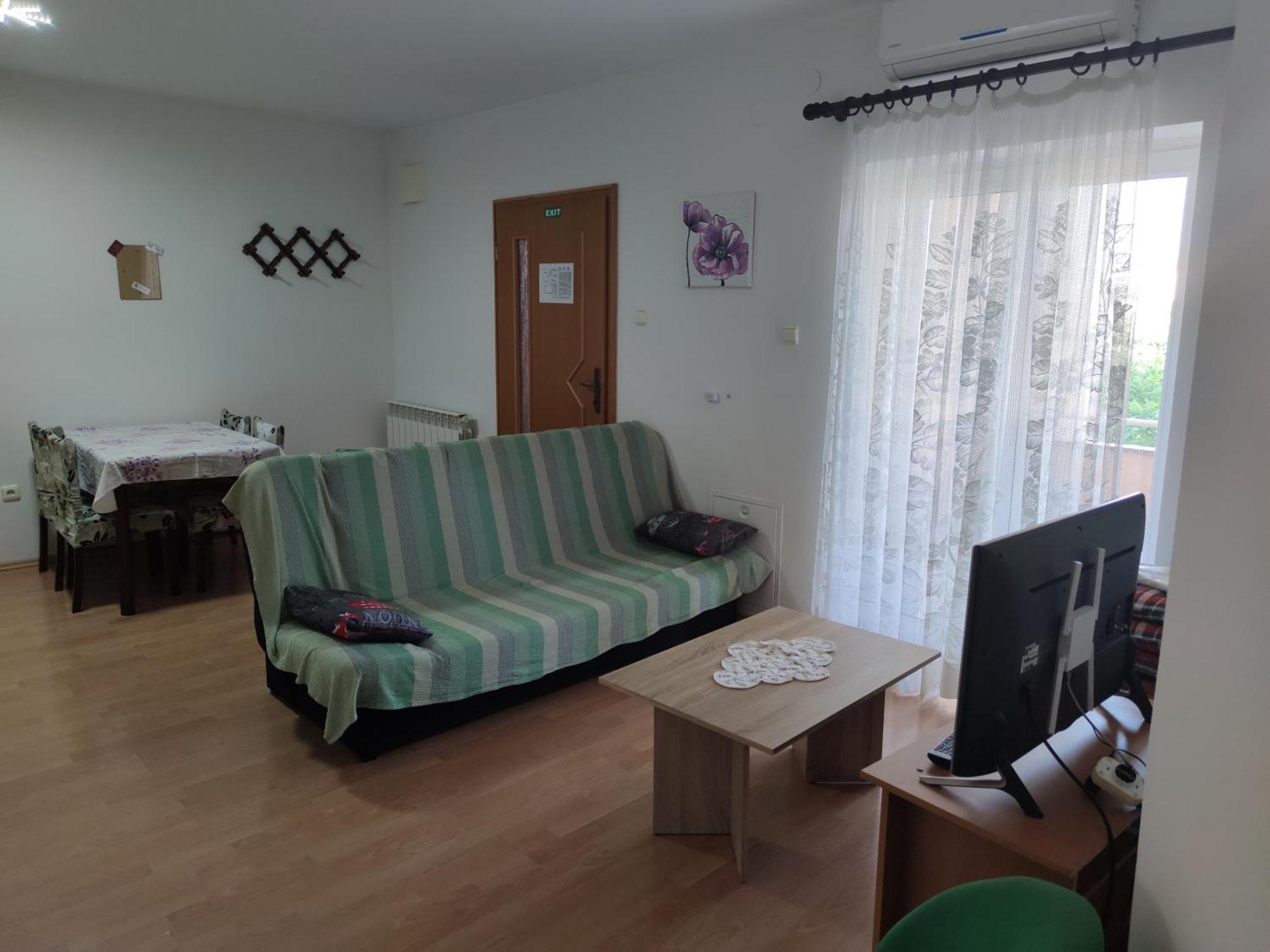 Apartments Dijana Krk Town Exterior photo